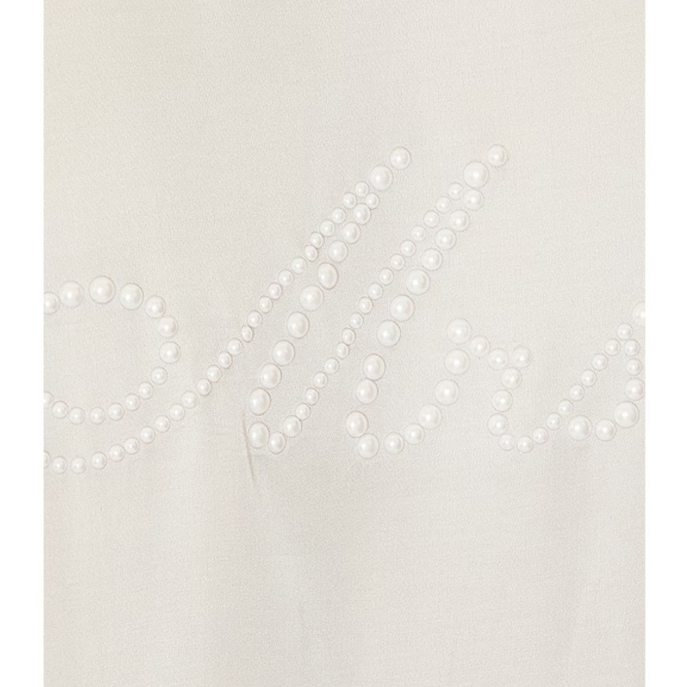 Feleur Robe in Ivory - Picture 3 of 5